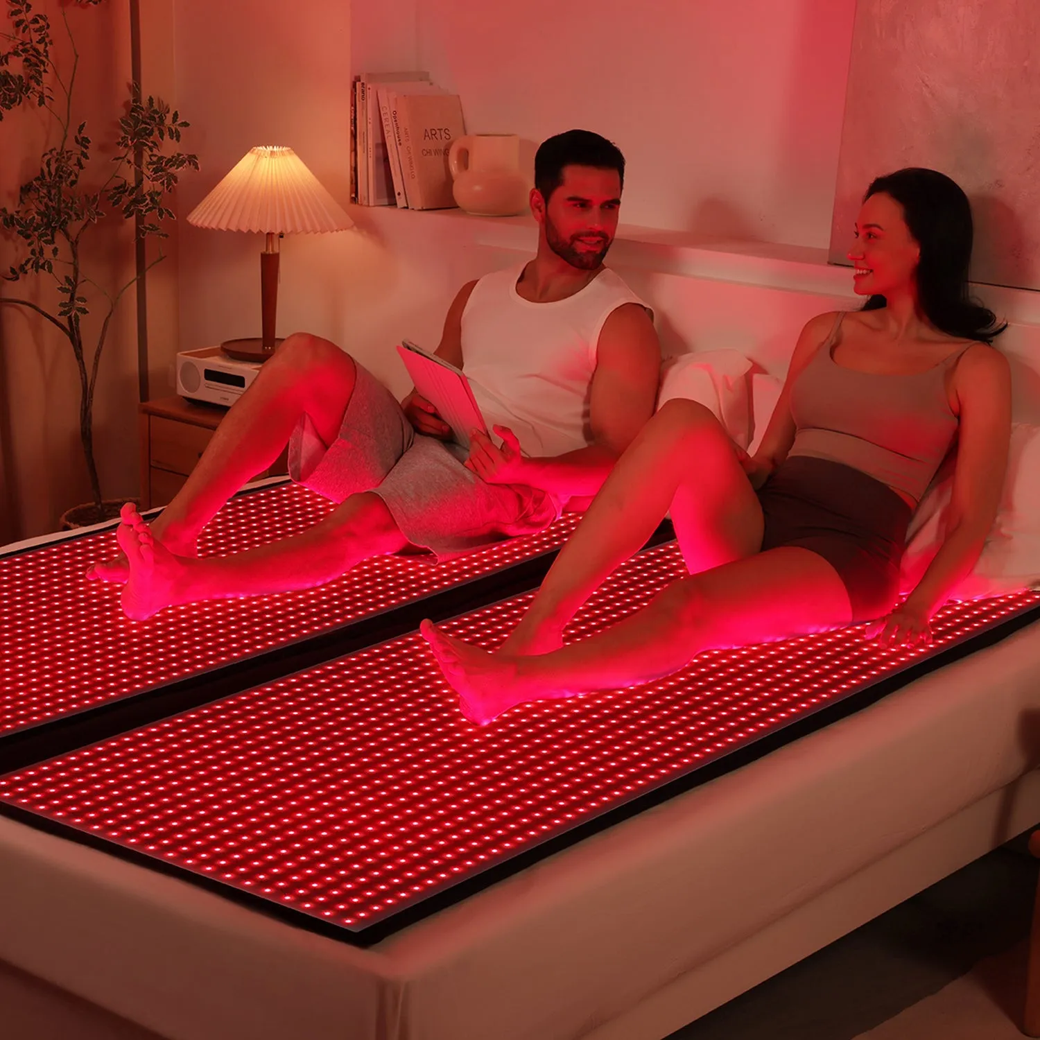 Megelin Red and Infrared Light Therapy Bag