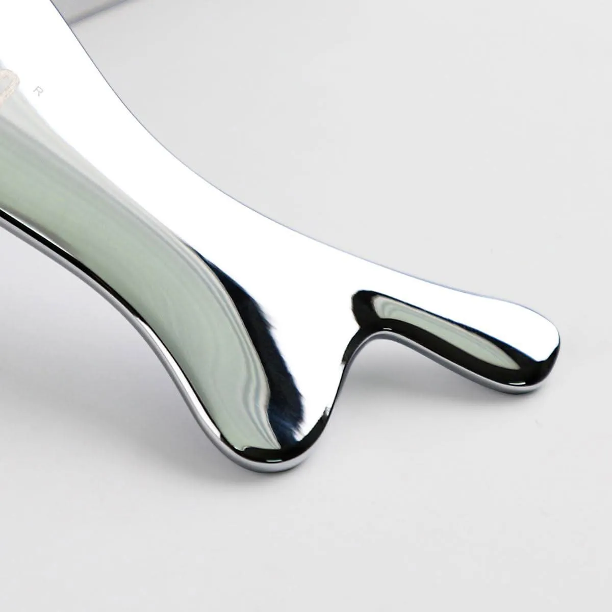Multi-use Gua Sha Facial Sculpting Tool - 1pcs
